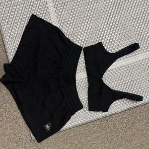 Alo Yoga Waffle Weekend Escape Shorts and Bra in Black